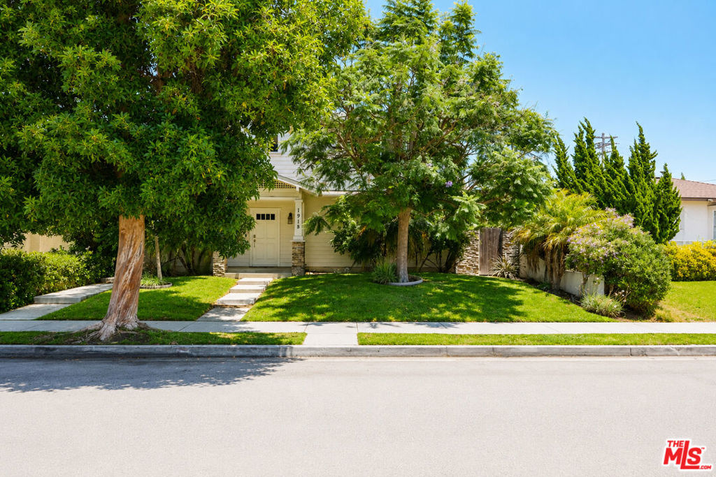 1918 Cabrillo Avenue C, Torrance, CA 90501 — photo 1