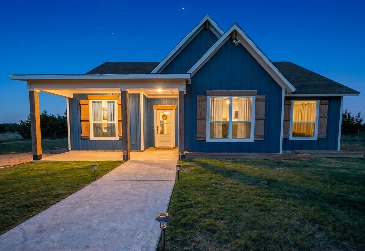 104 Donnie, Lampasas, TX 76550 — photo 1