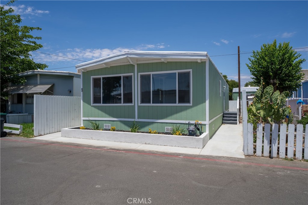 3157 E I Avenue E2