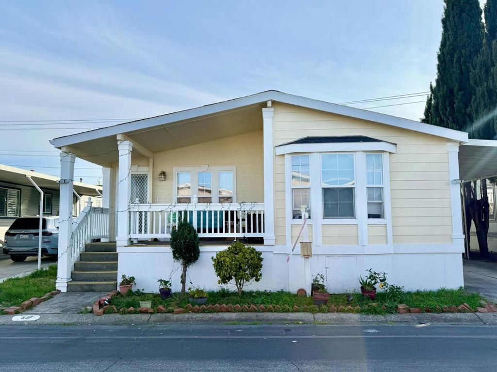 1225 Vienna 32, Sunnyvale, CA 94089 — photo 1