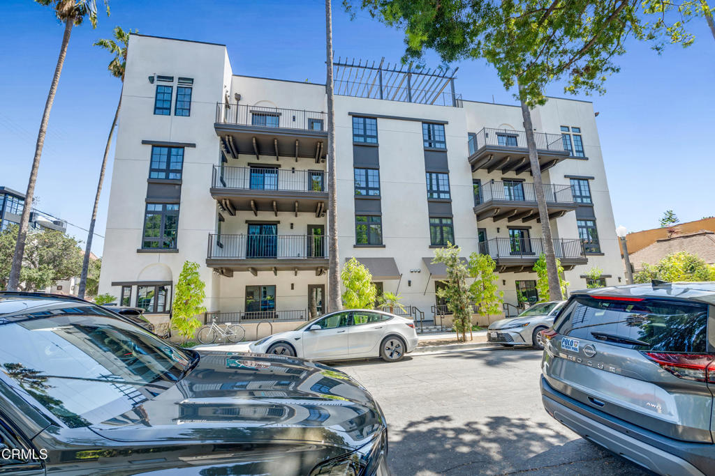 139 S Oak Knoll Avenue 303, Pasadena, CA 91101 — photo 1