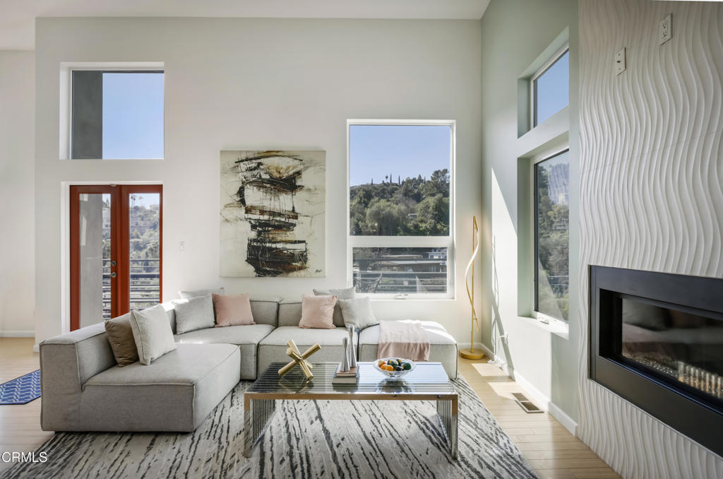 475 Rustic Drive, Los Angeles, CA 90065 — photo 1