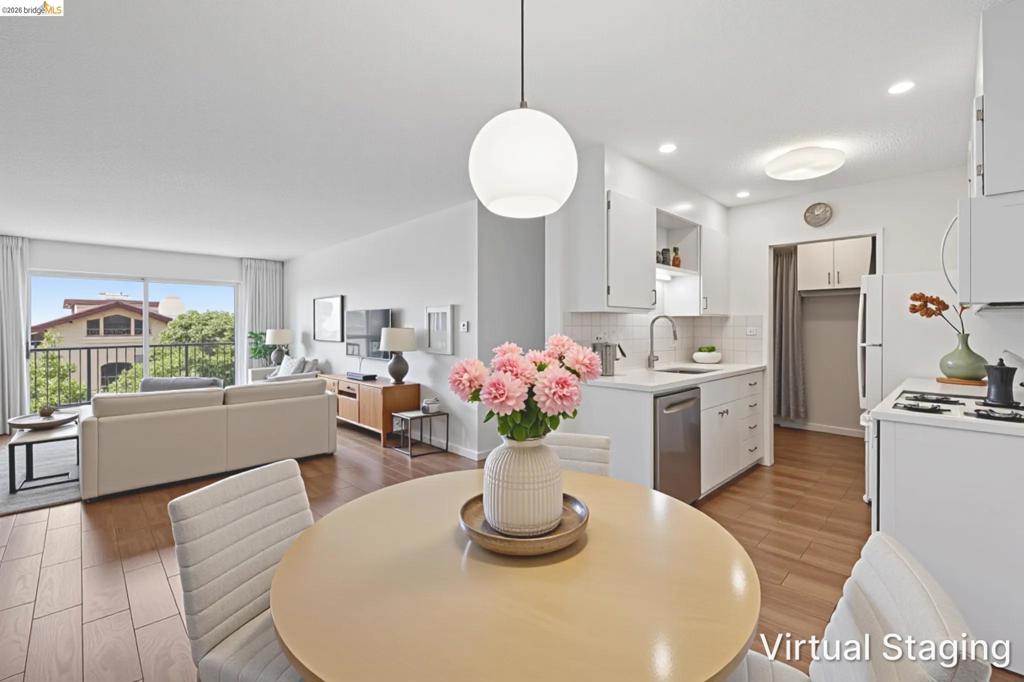 2 Panoramic Way 105, Berkeley, CA 94704 — photo 1