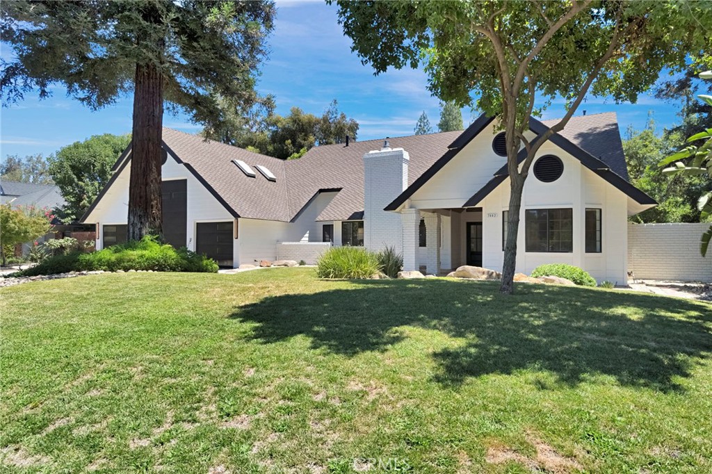 7442 N Tahan, Fresno, CA 93711 — photo 1