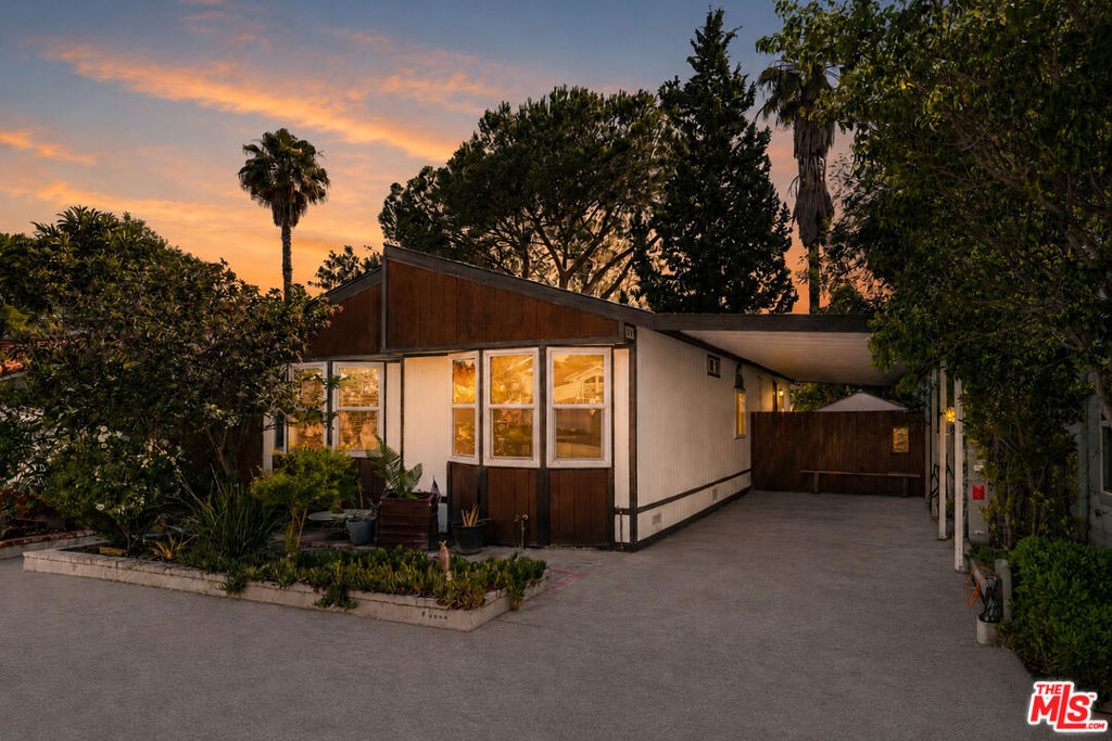 1165 Cherokee, Topanga, CA 90290 — photo 1