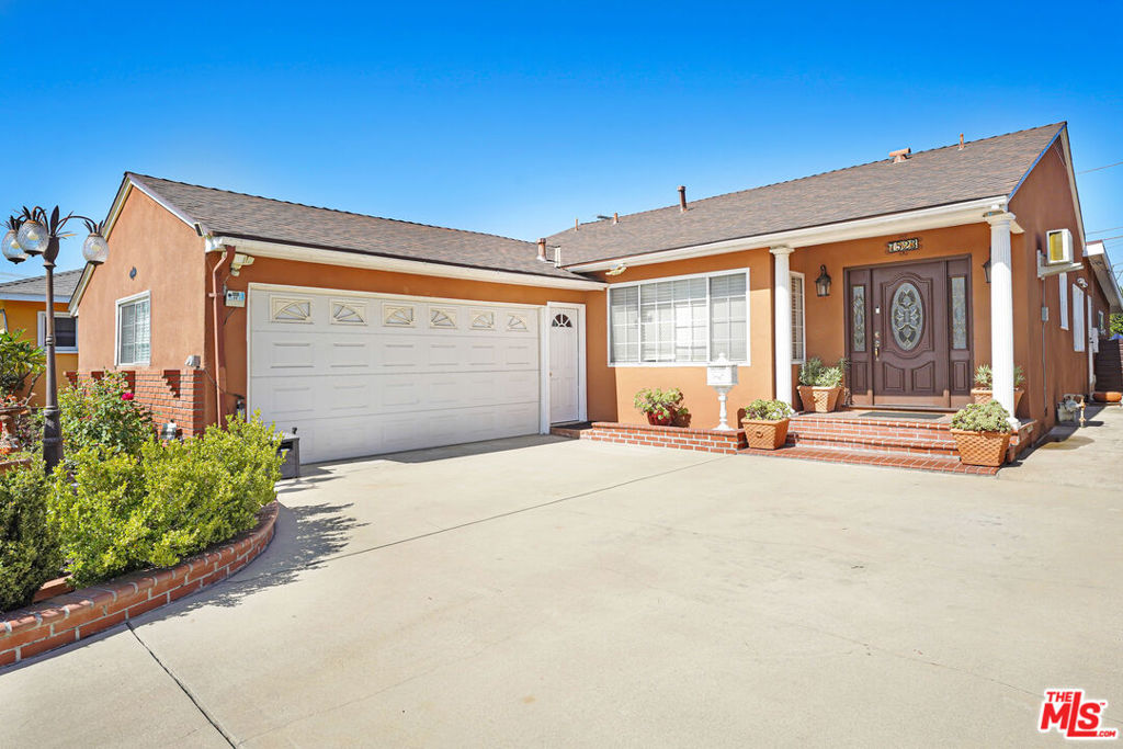 7523 N Ontario Street, Burbank, CA 91504 — photo 1
