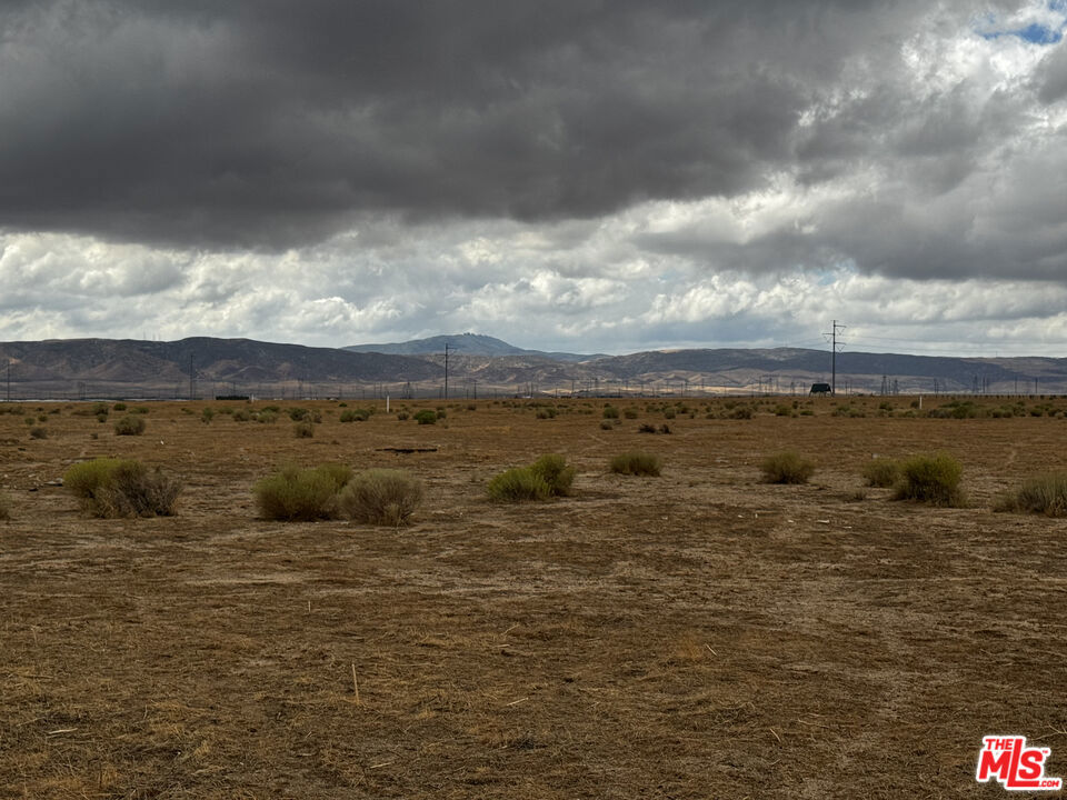 100 Avenue E-8, Lancaster, CA 93536 — photo 1