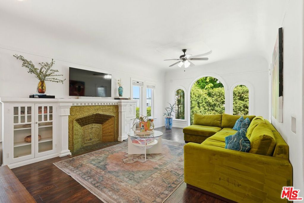 1843 S Highland Avenue, Los Angeles, CA 90019 — photo 1