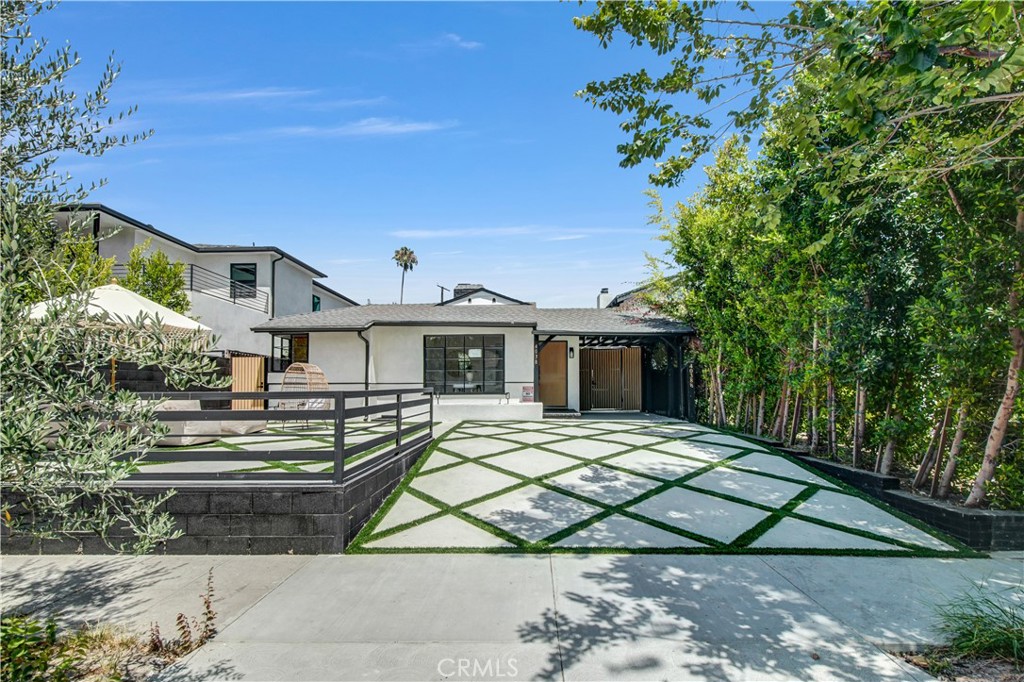 4038 Denny, Studio City, CA 91604 — photo 1