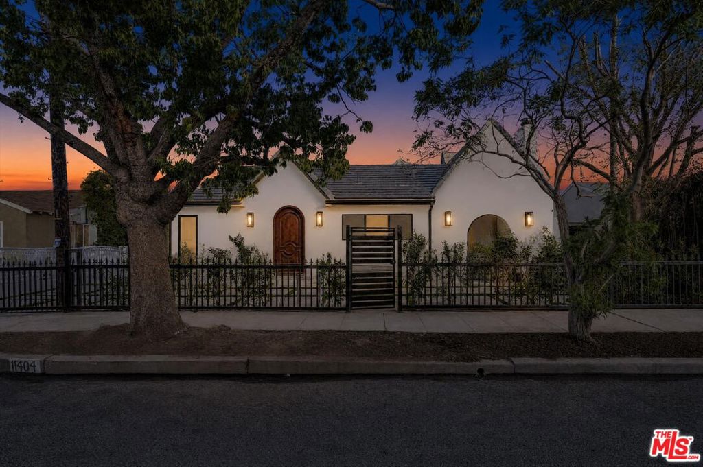 11404 Biona Drive, Los Angeles, CA 90066 — photo 1