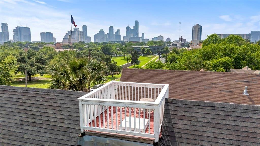 1508 11th, Austin, TX 78702 — photo 1
