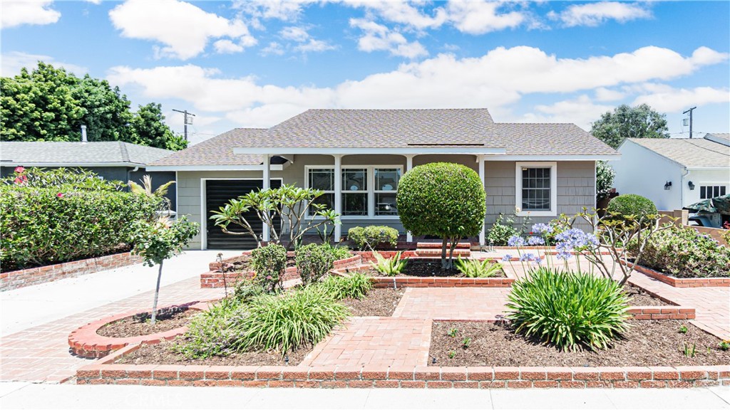 5449 E Fairbrook, Long Beach, CA 90815 — photo 1
