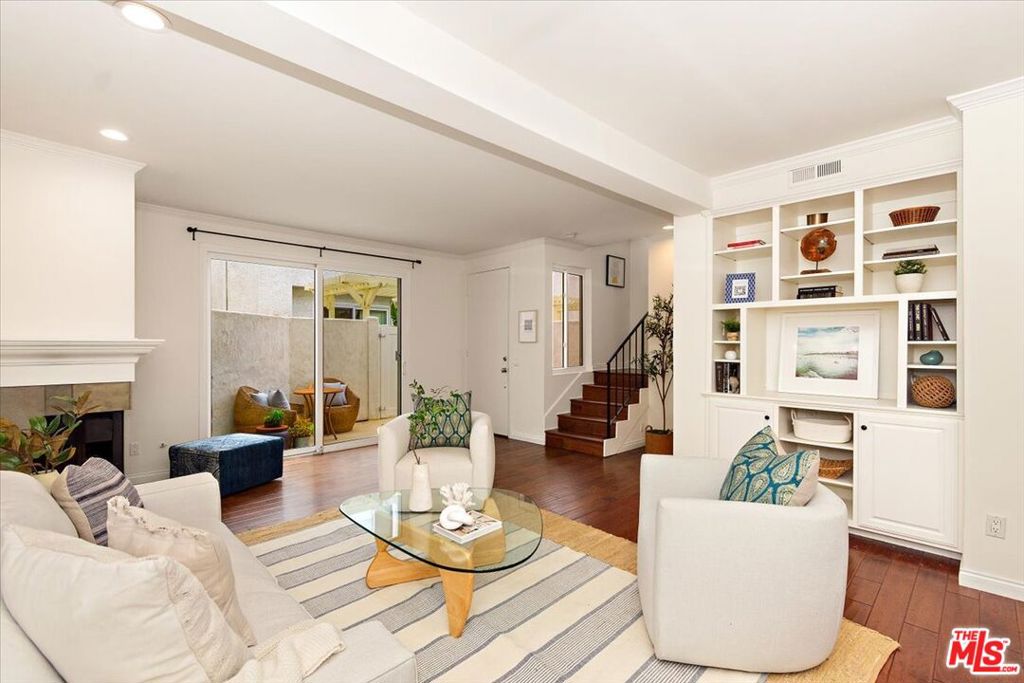 910 19th Street 110, Santa Monica, CA 90403 — photo 1