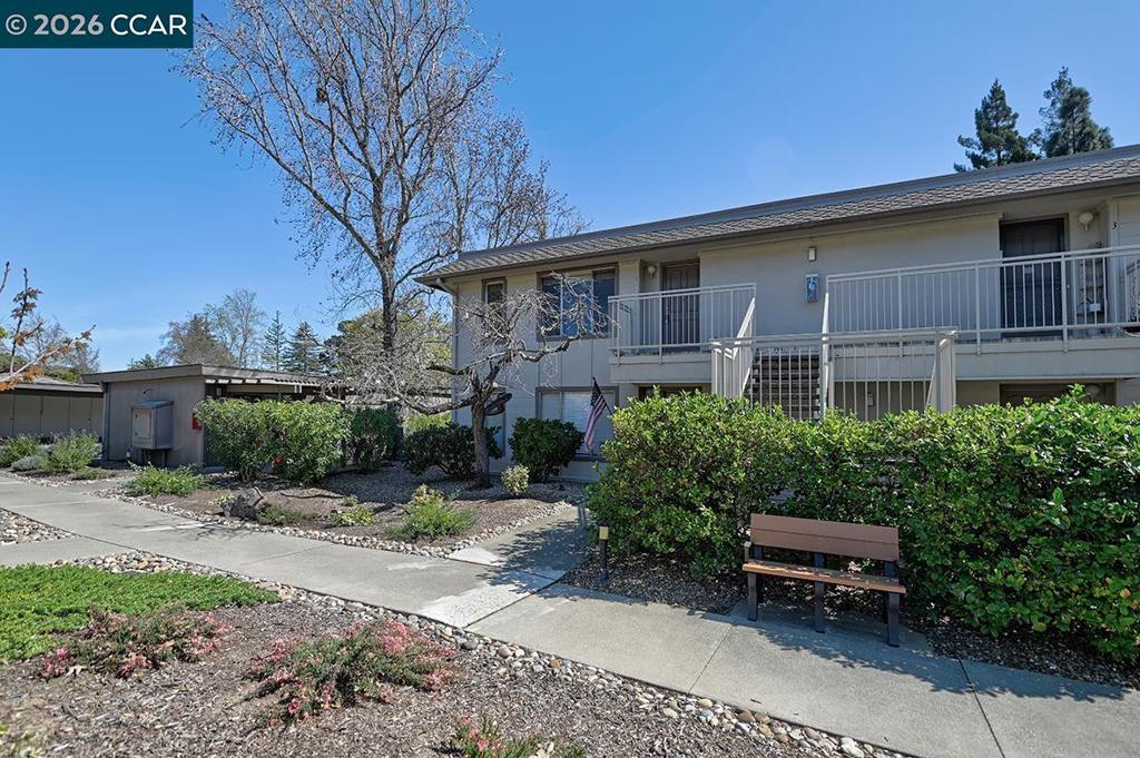 1312 Skycrest Dr 1, Walnut Creek, CA 94595 — photo 1