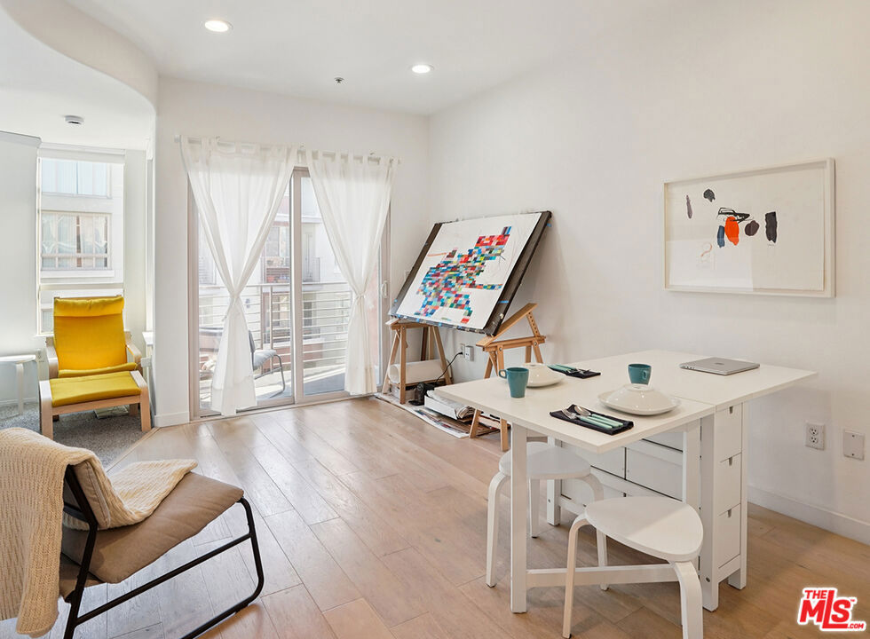 100 S Alameda Street 419, Los Angeles, CA 90012 — photo 1
