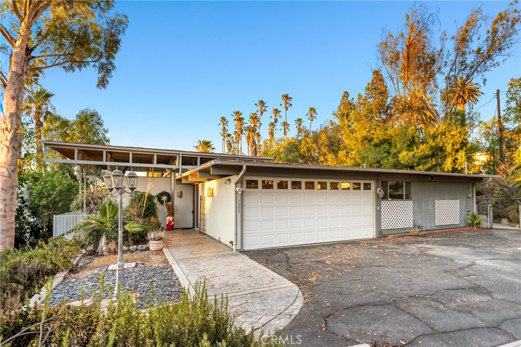 1595 Cherokee Road, Corona, CA 92881 — photo 1