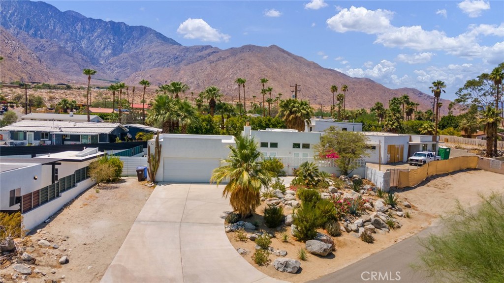 2723 N Junipero, Palm Springs, CA 92262 — photo 1