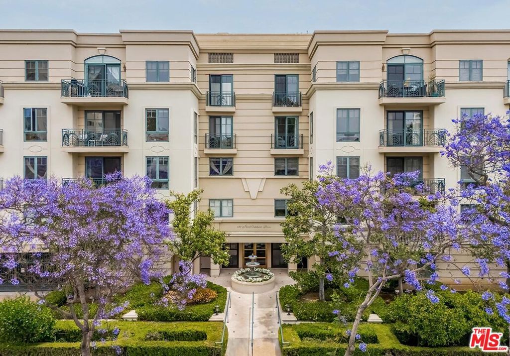430 N Oakhurst Drive 202, Beverly Hills, CA 90210 — photo 1