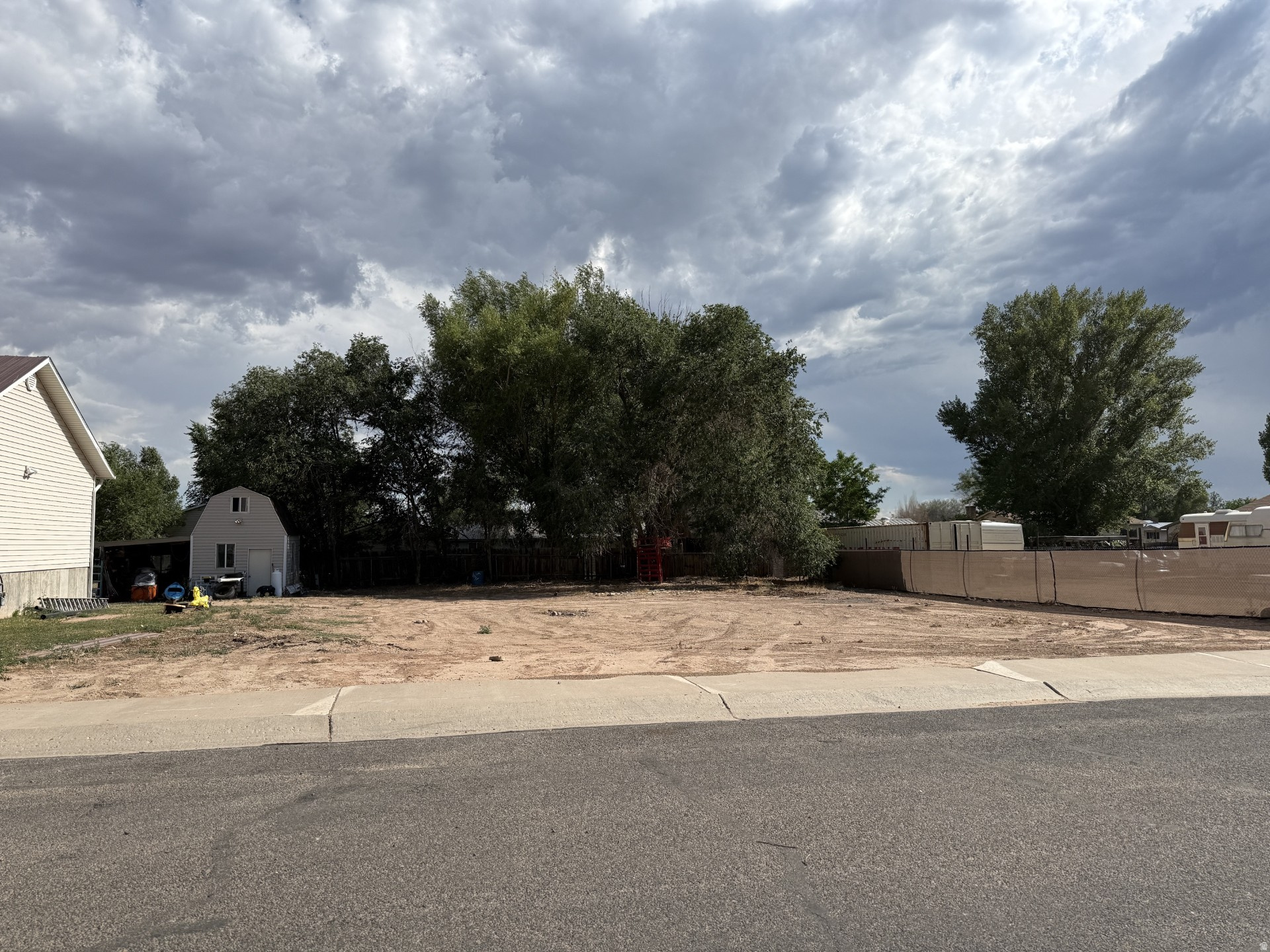 350 E NORTH POCO DR, Roosevelt, UT 84066 — photo 1