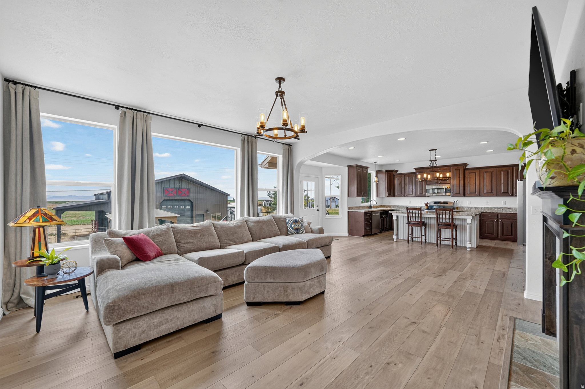 1672 EQUESTRIAN PARK WAY, Kaysville, UT 84037 — photo 1