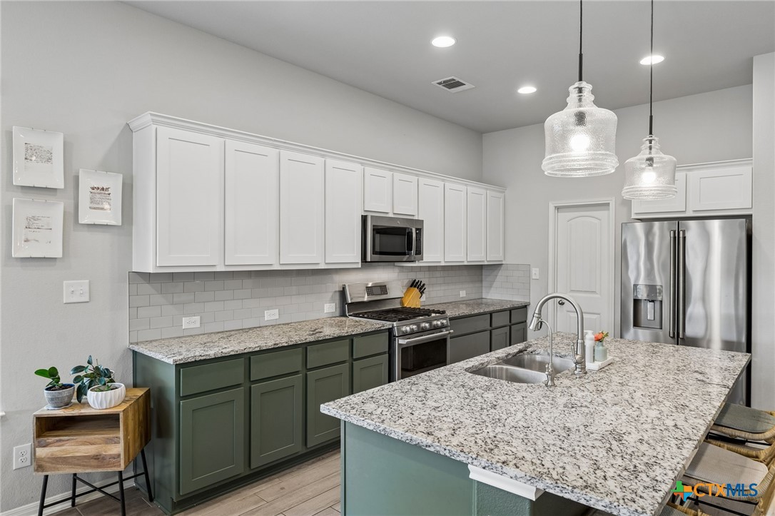 334 Blue Oak, San Marcos, TX 78666 — photo 1