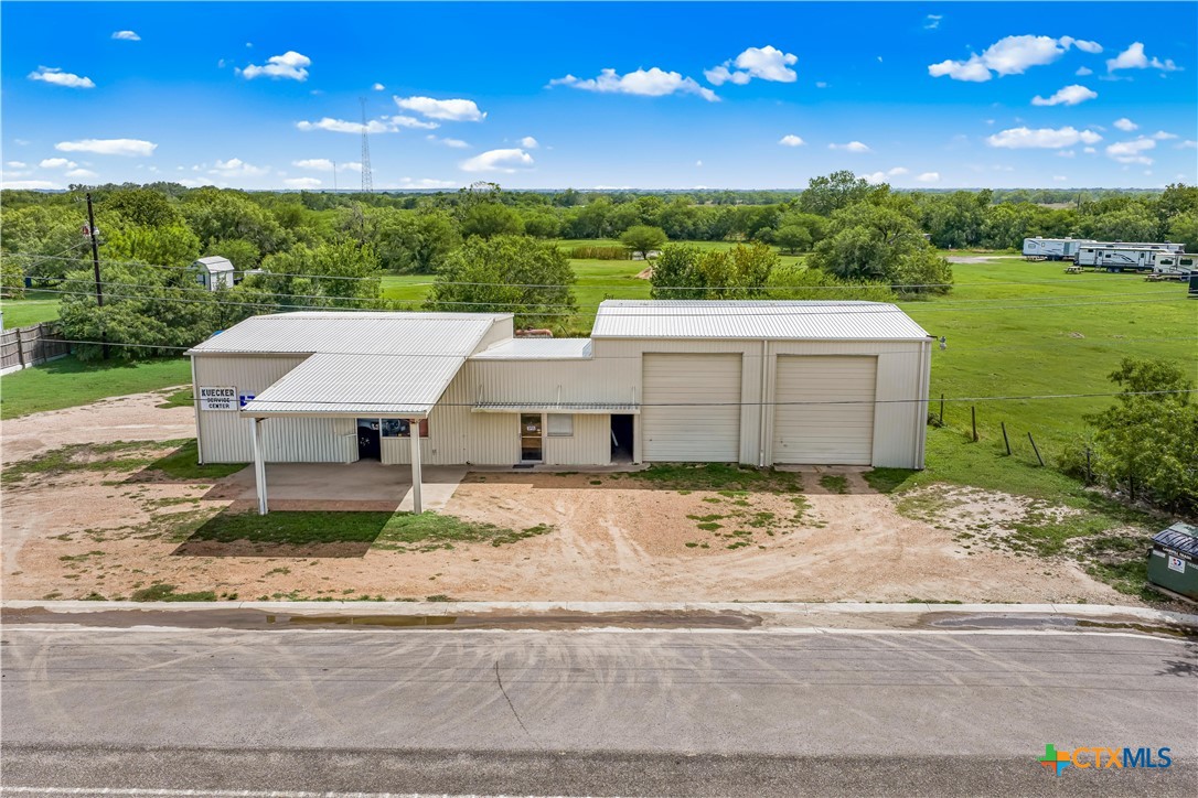 250 Fm 766, Cuero, TX 77954 — photo 1