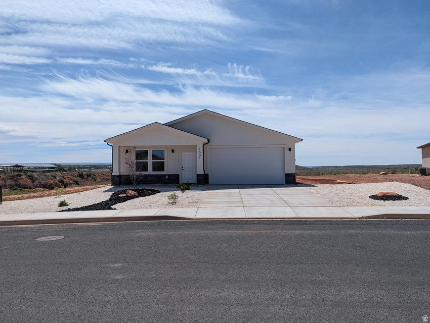 1681 E CREEKSIDE DR, Kanab, UT 84741 — photo 1