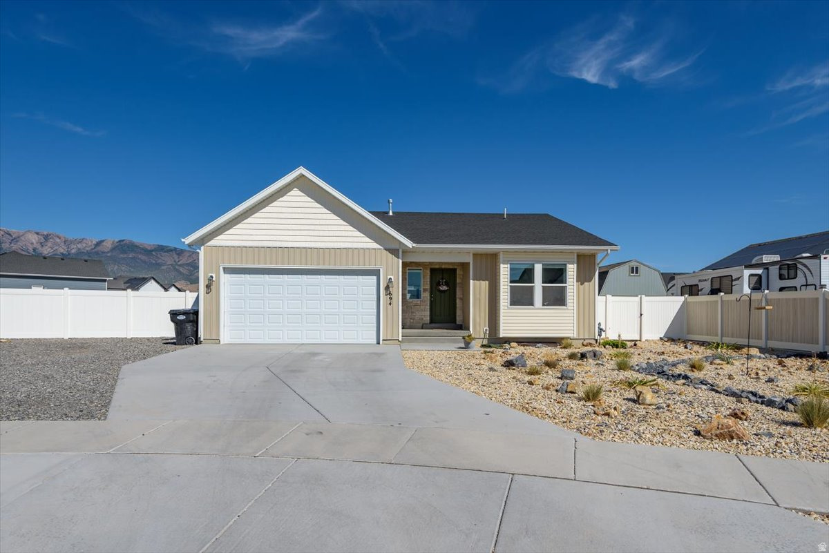 694 W JEDEDIAH WAY, Grantsville, UT 84029 — photo 1