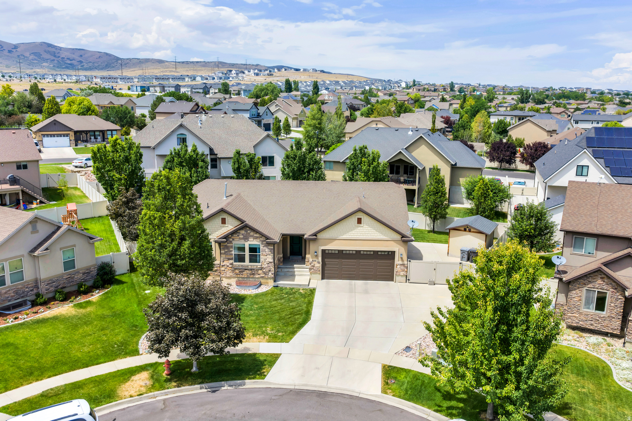 652 W SIDNEY LN, Saratoga Springs, UT 84045 — photo 1