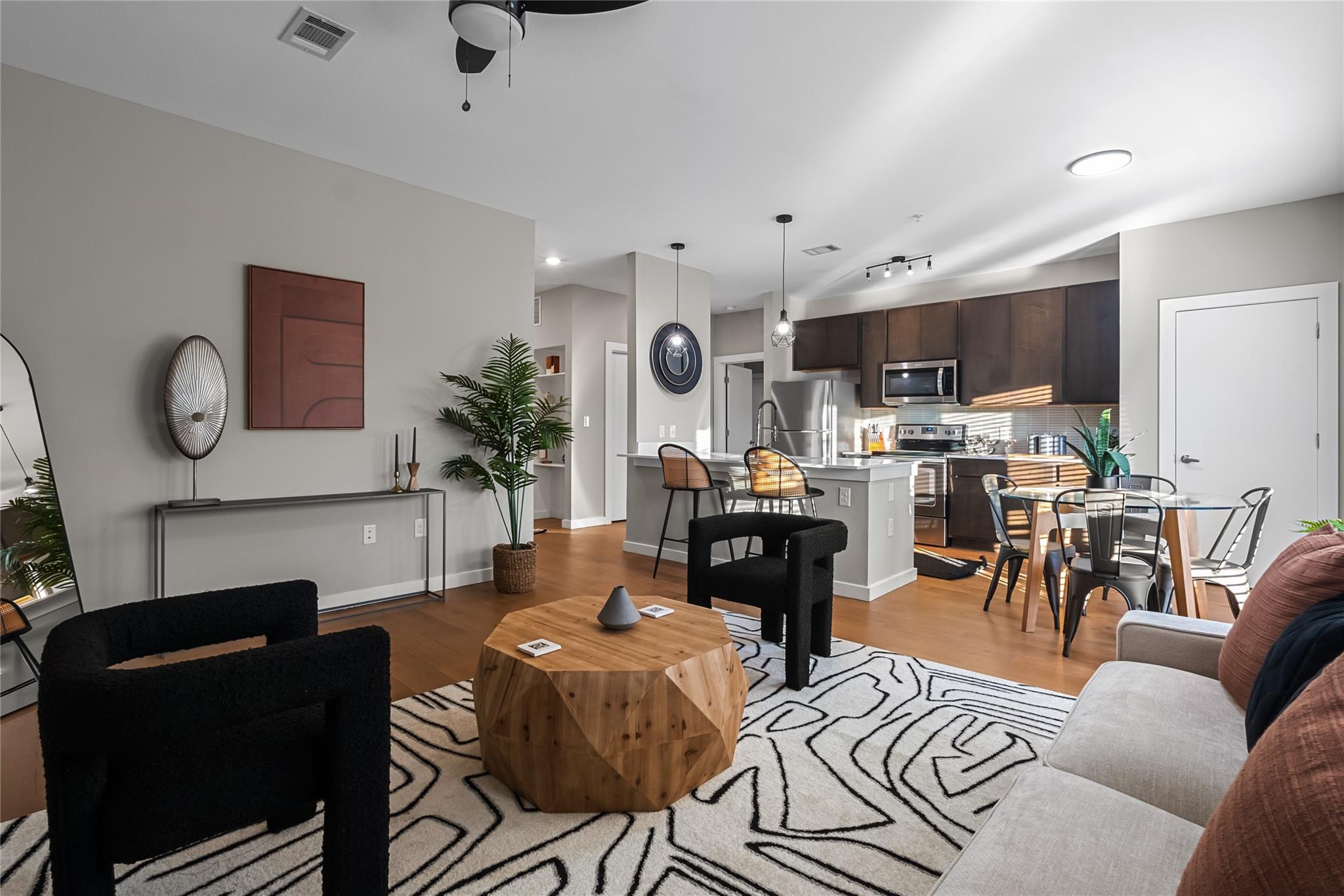 2505 Thornton Rd #3212, Austin, TX 78704 — photo 1