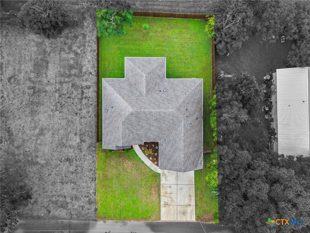 104 Bill, Elgin, TX 78621 — photo 1