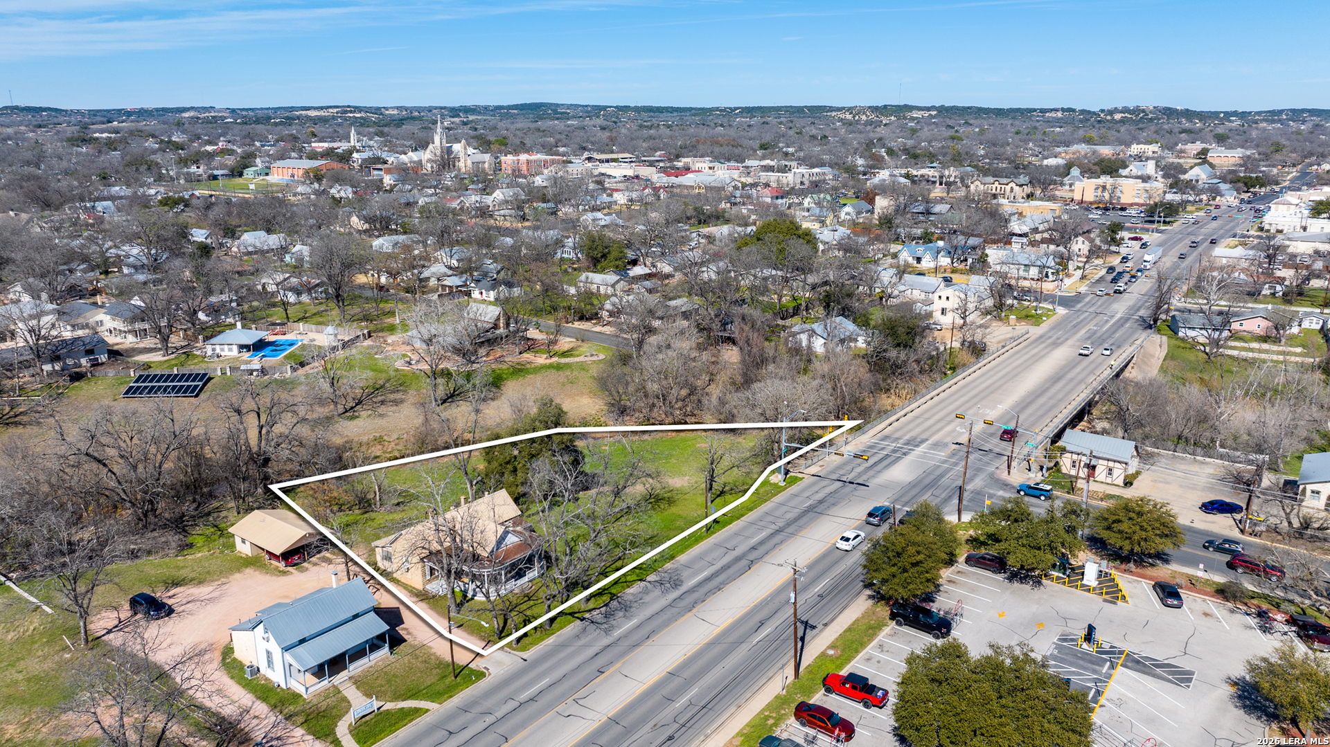 402 S Adams Street, Fredericksburg, TX 78624 — photo 1