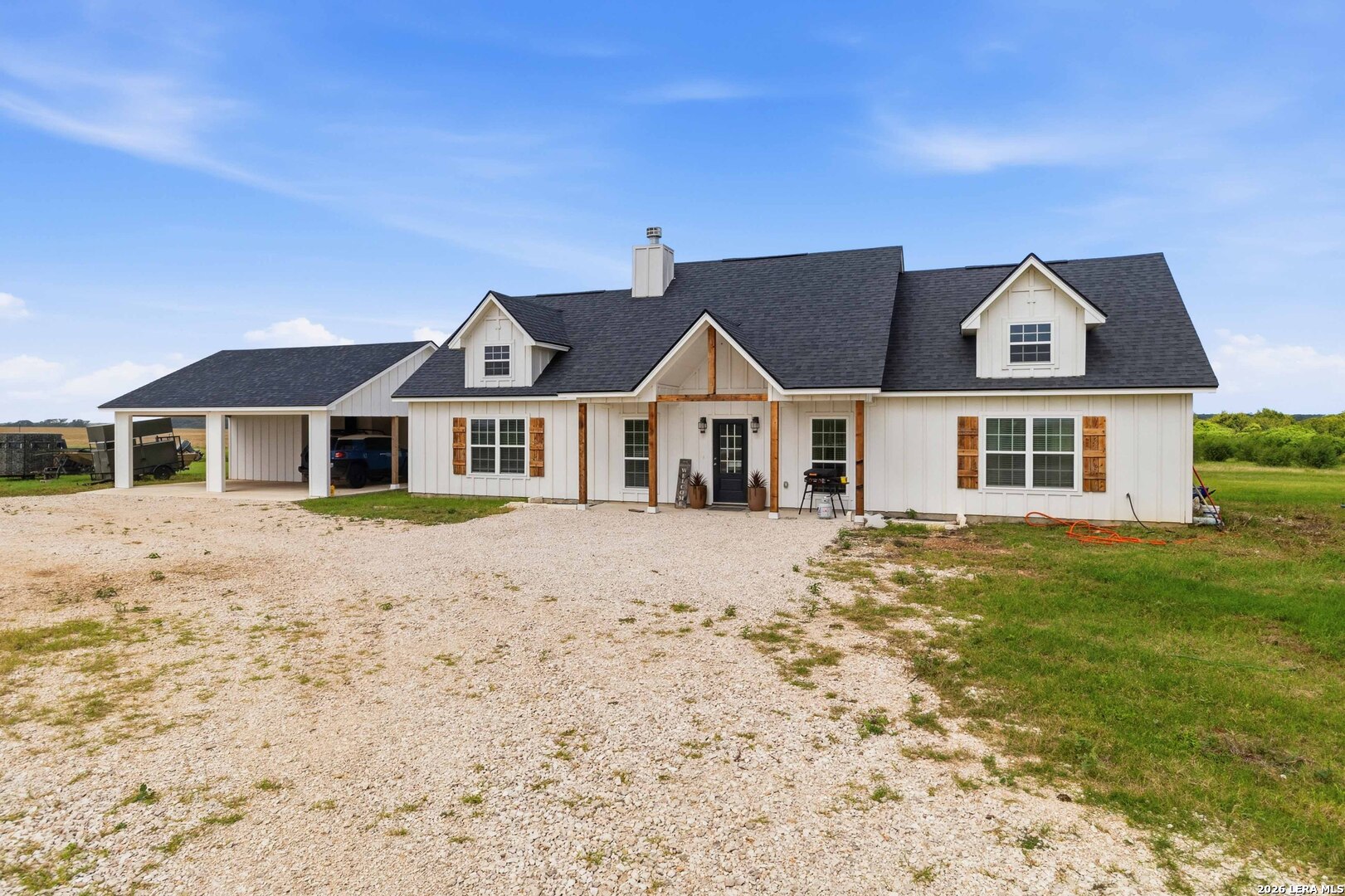 2194 S Ranch Rd 187, ,  78881 — photo 1