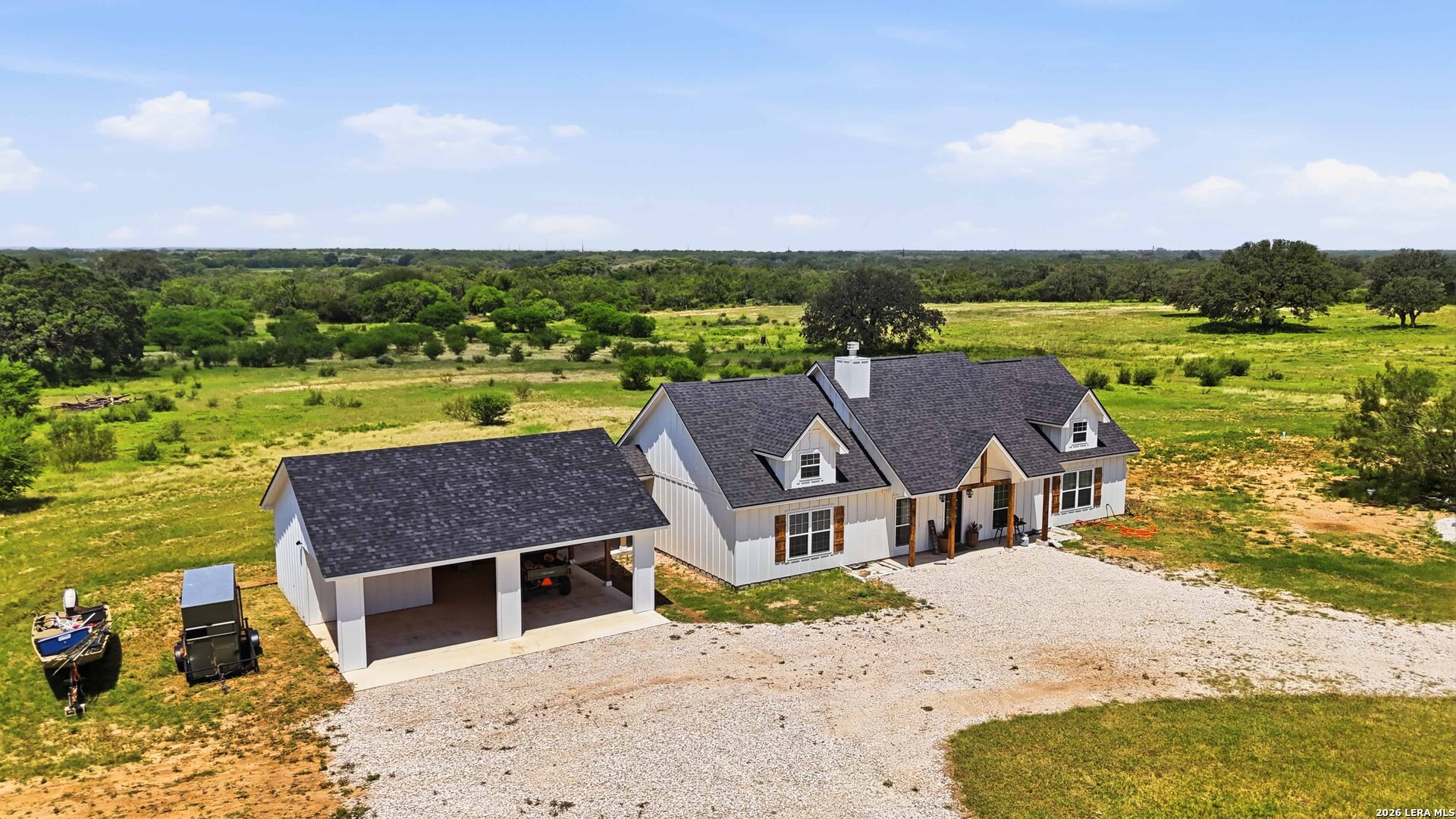 2194 S Ranch Rd 187, Sabinal, TX 78881 — photo 1