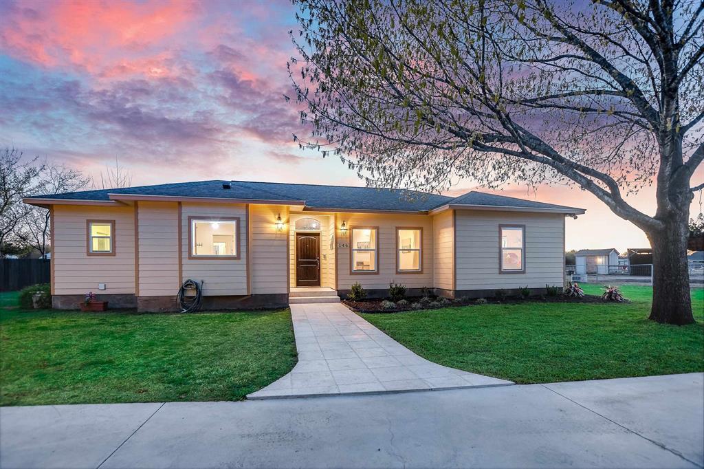 146 Meadow, Marble Falls, TX 78654 — photo 1