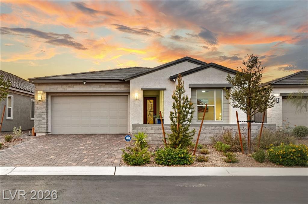 72  Navajo Bridge Lane, Henderson, NV 89011 — photo 1