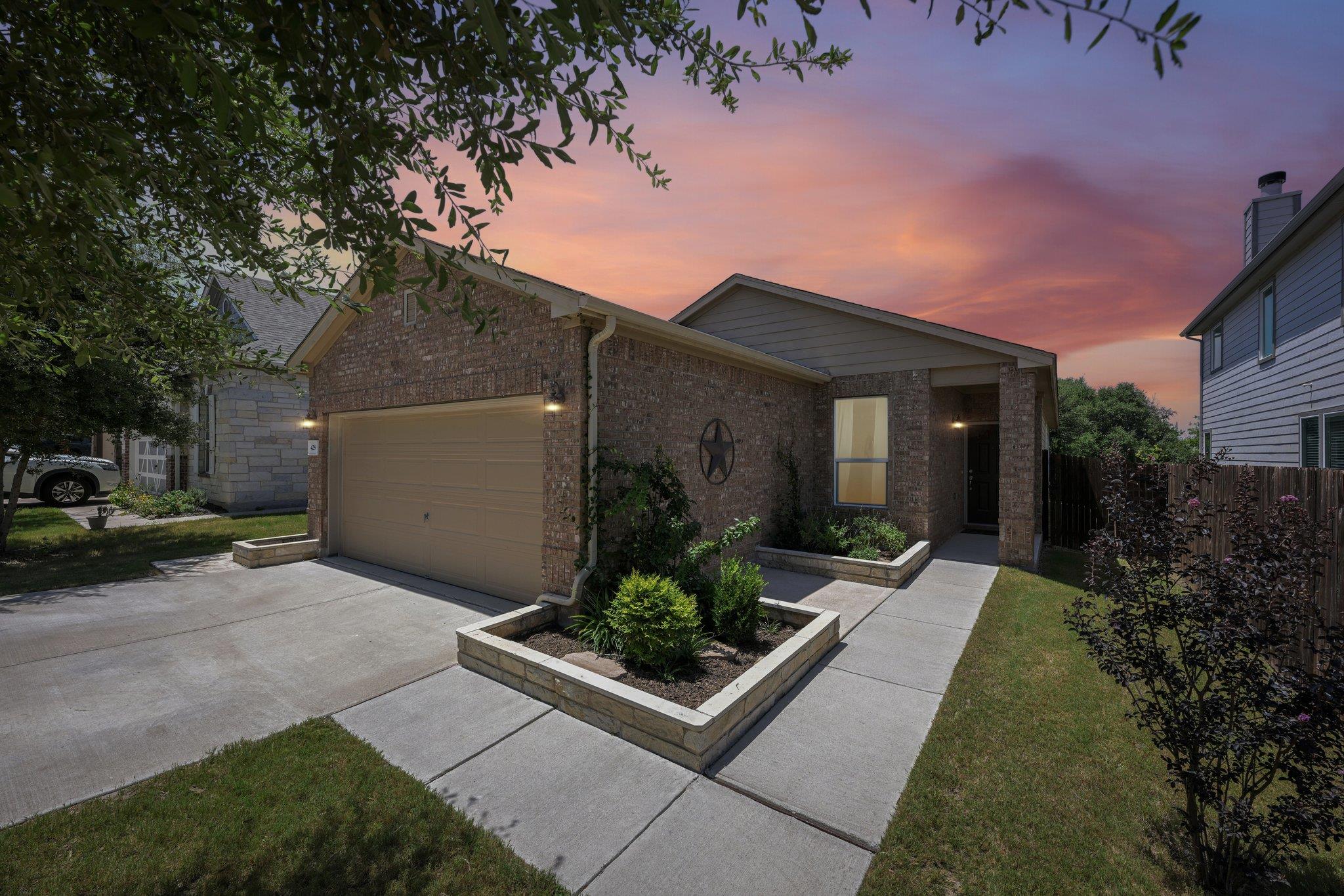 428 Los Cobos, Georgetown, TX 78626 — photo 1