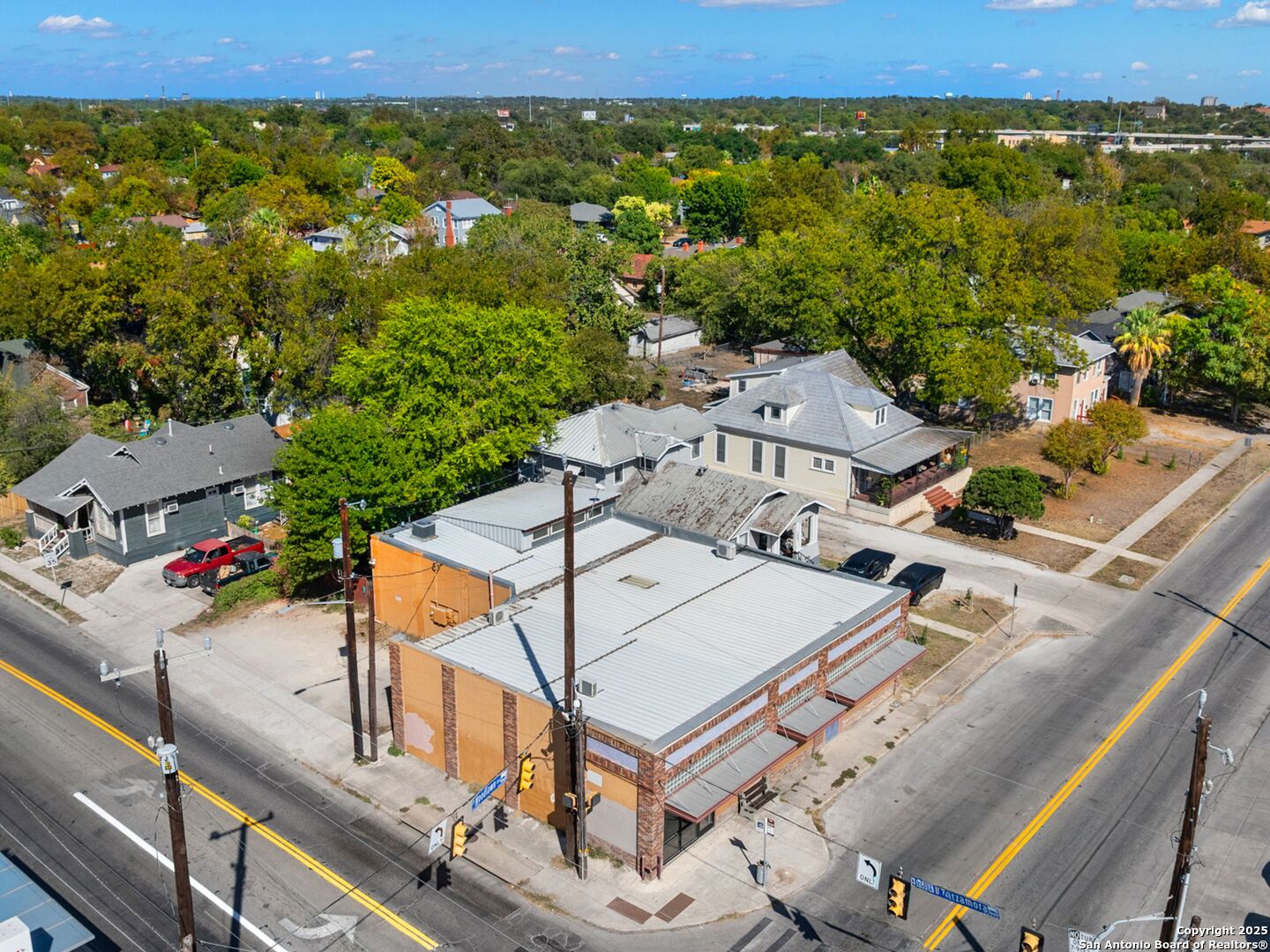 1651 W woodlawn, San Antonio, TX 78201 — photo 1