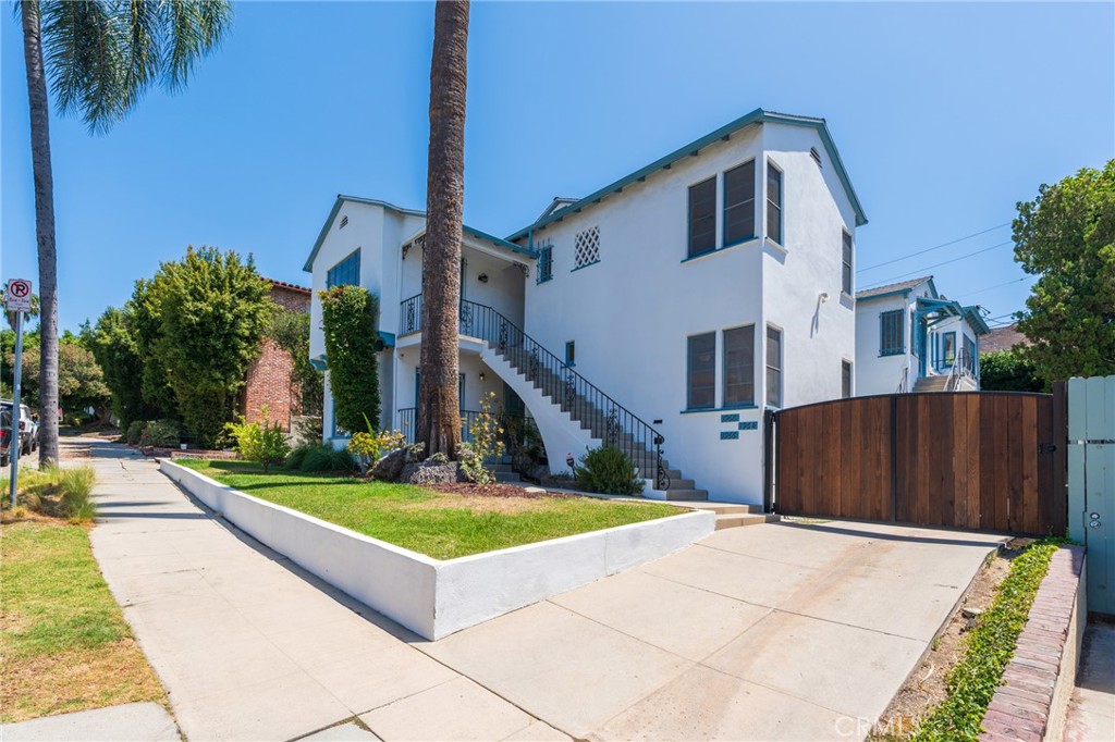 1964 Palmerston, Los Angeles, CA 90027 — photo 1