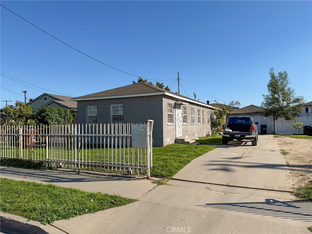 804 E Oaks, Compton, CA 90221 — photo 1