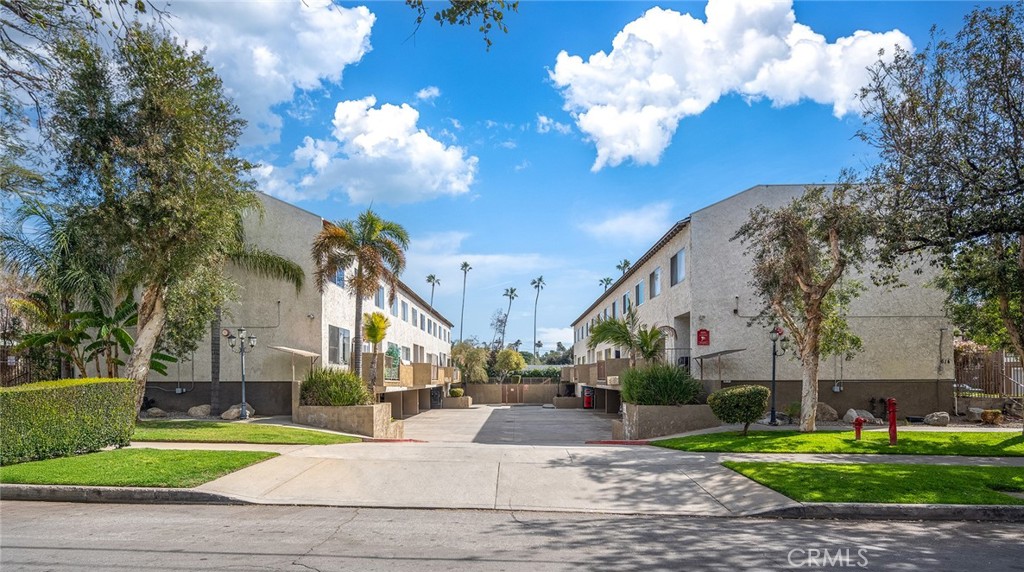 614 620 N Mar Vista, Pasadena, CA 91106 — photo 1