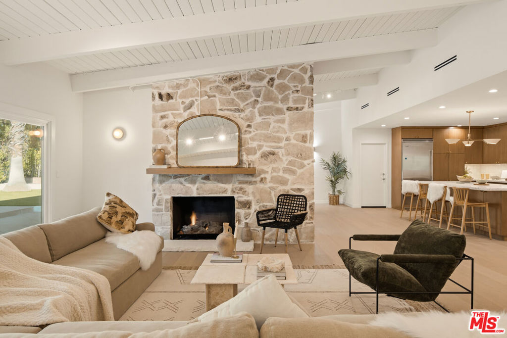 5720 Wilhelmina Avenue, Los Angeles, CA 91367 — photo 1