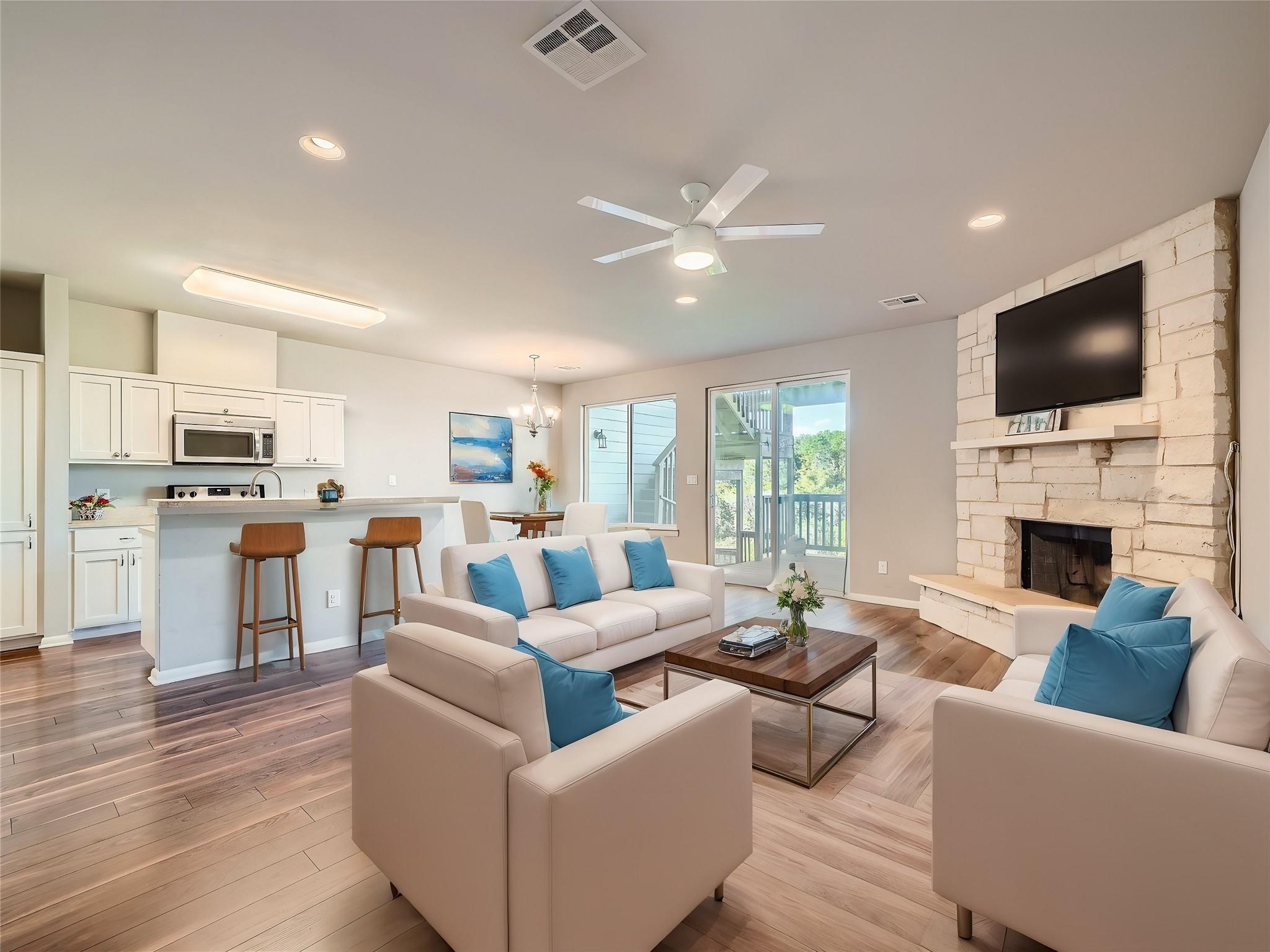 507 Venture, Point Venture, TX 78645 — photo 1