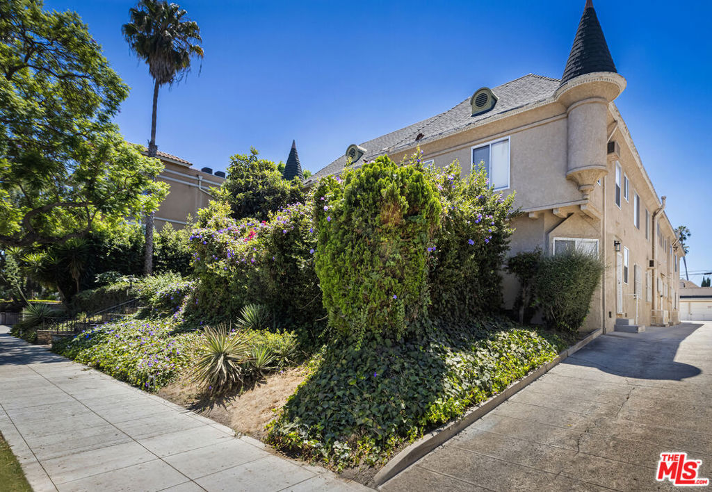 1143 S Westmoreland Avenue 5, Los Angeles, CA 90006 — photo 1