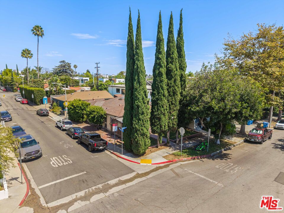 954 Havenhurst Drive, West Hollywood, CA 90046 — photo 1
