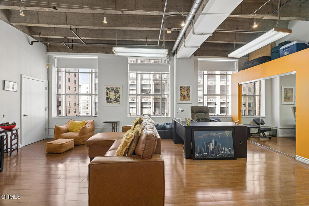 312 W 5th Street 625, Los Angeles, CA 90013 — photo 1