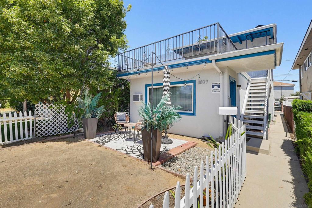 3809 W Chandler Blvd, Burbank, CA 91505 — photo 1