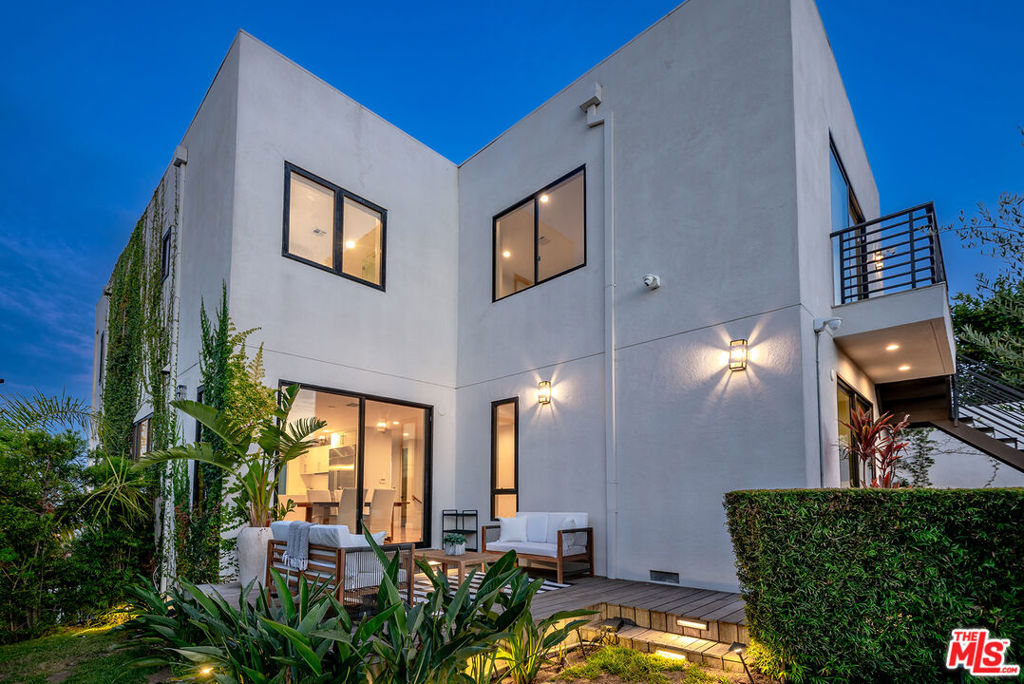 8184 Mannix Drive, Los Angeles, CA 90046 — photo 1