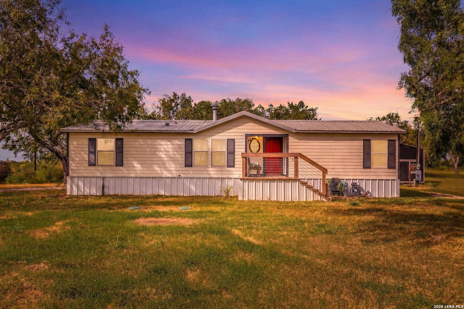 6714 Fm 536, Floresville, TX 78114 — photo 1