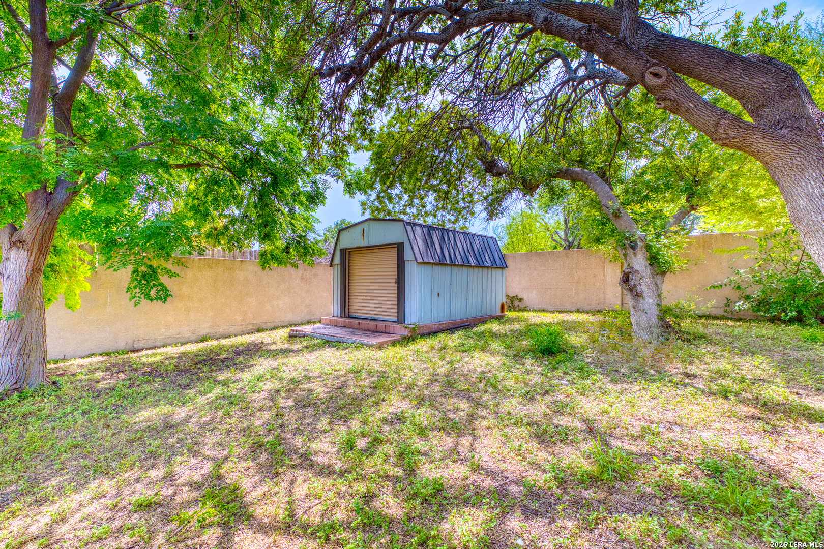208 Echo Valley, , 78840 — photo 1